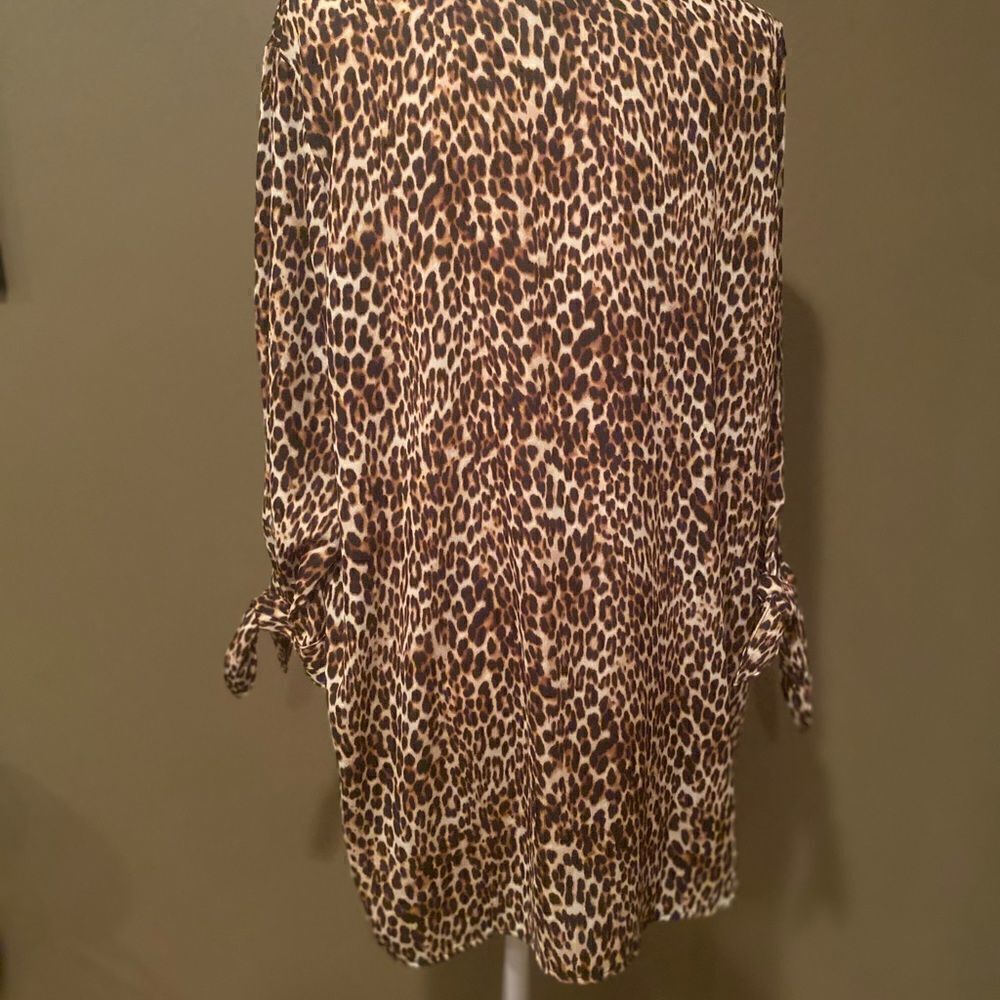 Worthington Leopard Print Top - Picture 8 of 10
